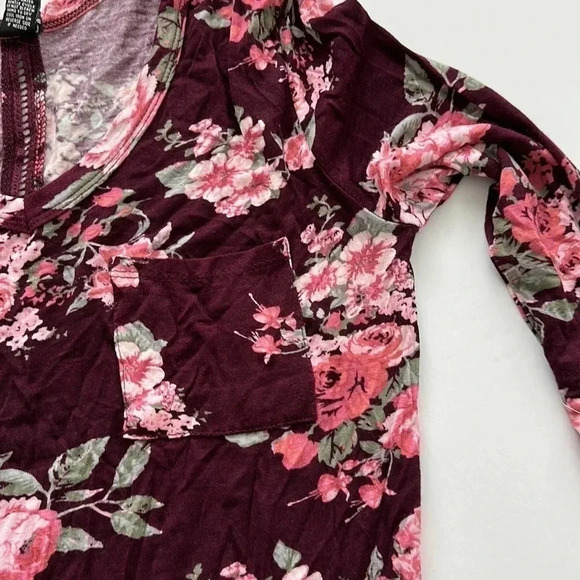 Rue 21 Floral Top Sz XS - Picture 4 of 4